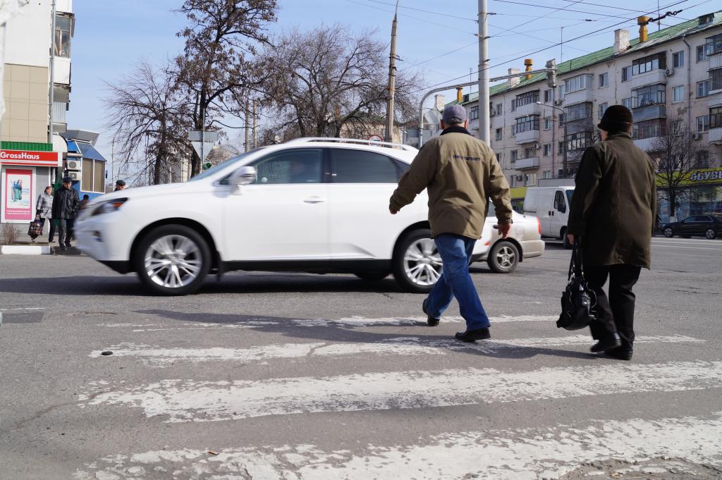 Непредоставление преимущества пешеходу. ДПС инструктор.