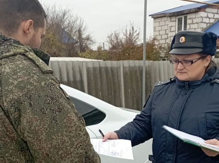 Белгородские судебные приставы передали конфискованный автомобиль военным