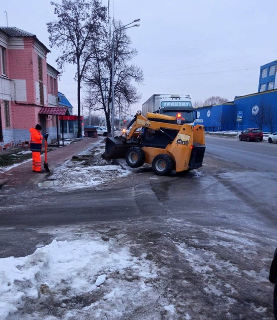 Белгородские коммунальщики продолжают наводить порядок в областном центре - Изображение 5