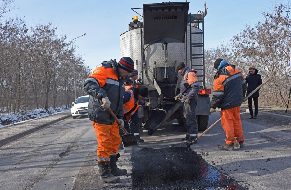 В Белгороде за 2024 год уже отремонтировали 2,5 тысячи м² дорожного полотна - Изображение 1